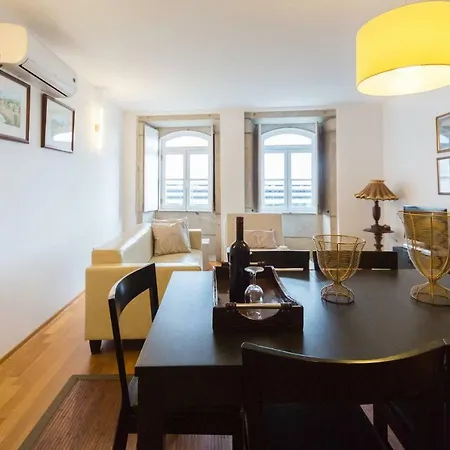 Edificio Portughabit * فيانا دو كاستيلو