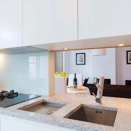 Edificio Portughabit *