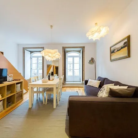 Edificio Portughabit فيانا دو كاستيلو